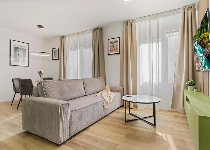 2 Bedroom Steps To Nivy Station * Bratislava