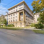 2 Bedroom Steps To Nivy Station * Bratislava