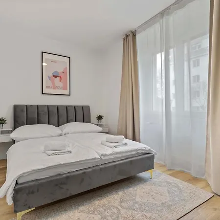 شقة 2 Bedroom Steps To Nivy Station