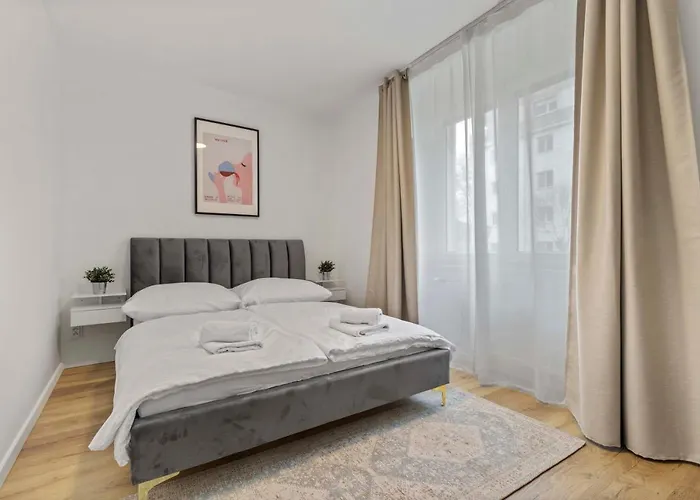 شقة 2 Bedroom Steps To Nivy Station